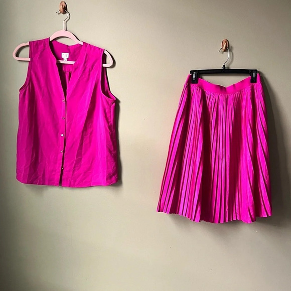 A New Day- collarless button up tank- hot pink - Picture 3 of 3